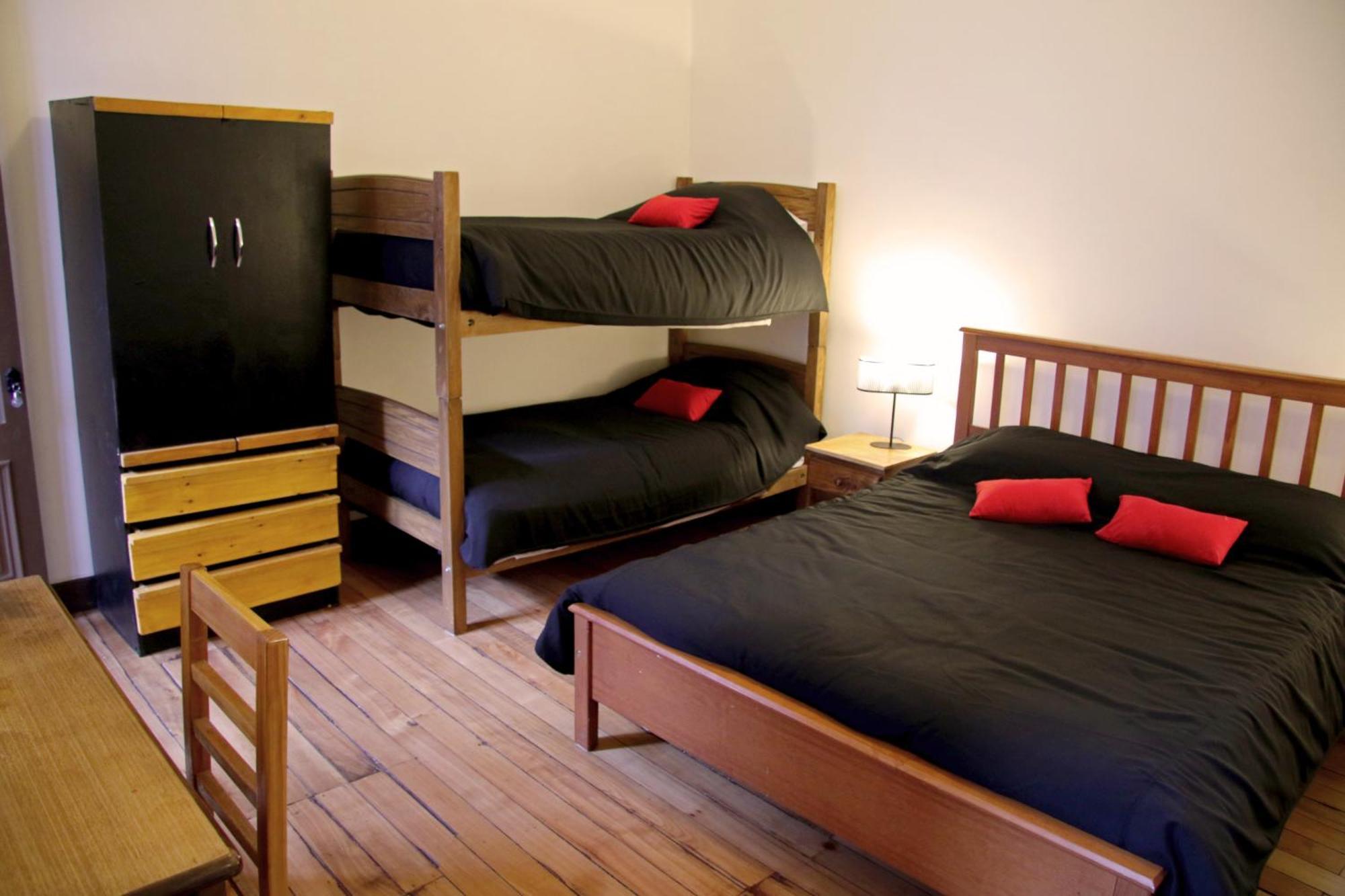Hostal Irreal Santiago de Chile Bagian luar foto